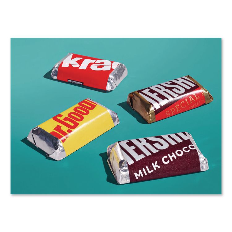 Miniatures Variety Family Pack, Assorted Chocolates, 15.9 oz Bag
